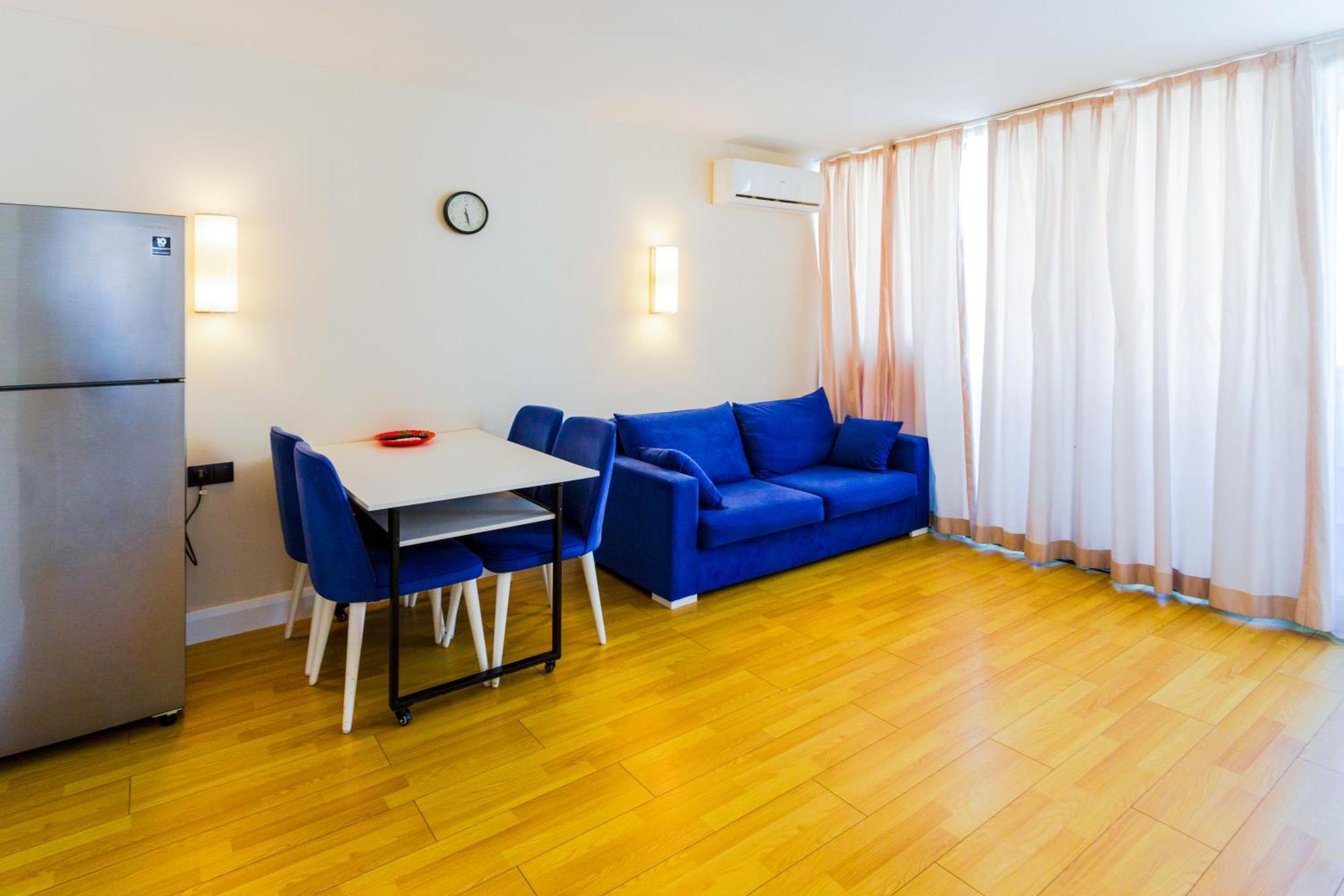 Best Location Apartments In Batumi Exterior photo